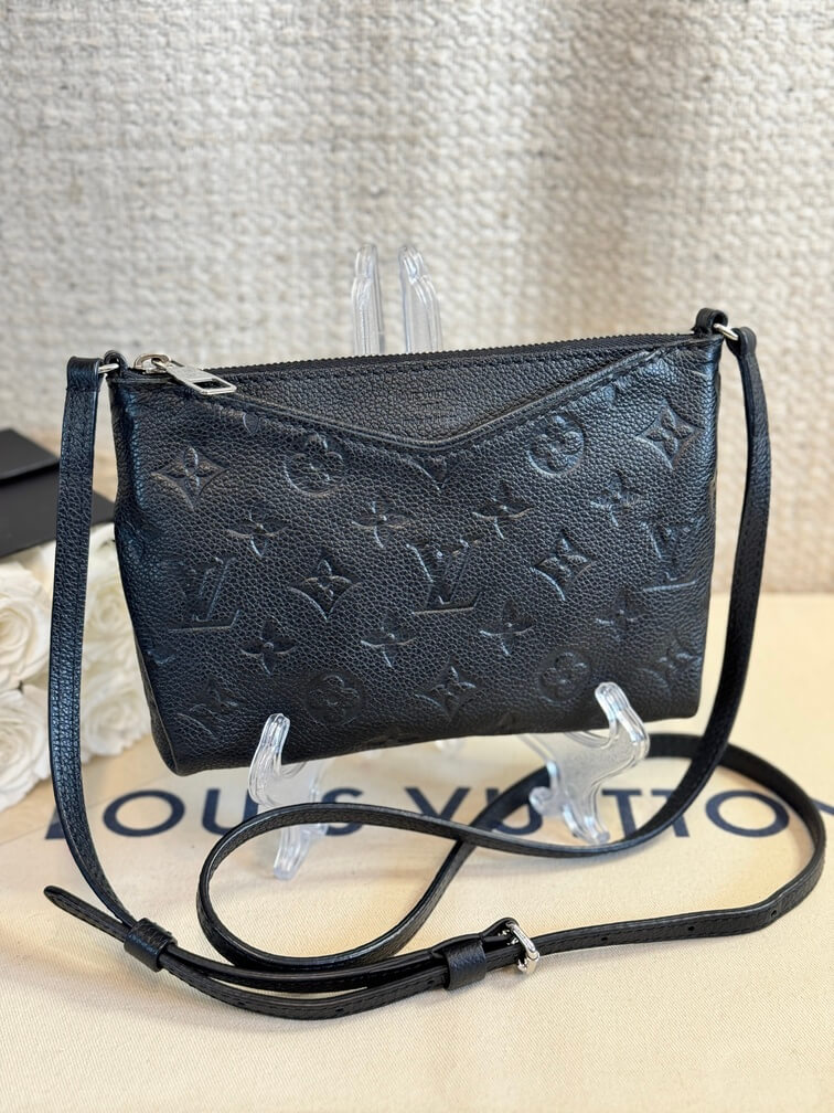 100 Original Louis Vuitton Pallas clutch Empreinte schwarz